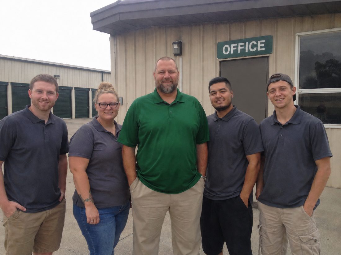 Pest control professionals in Auburn, AL